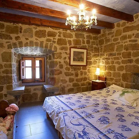Castell D'ogern Apartment